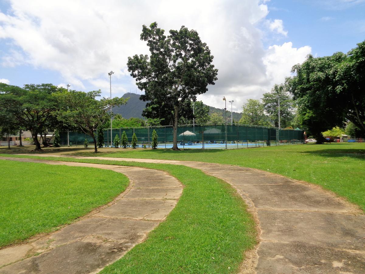 Bed and Breakfast The Illiers Port of Spain Exterior foto